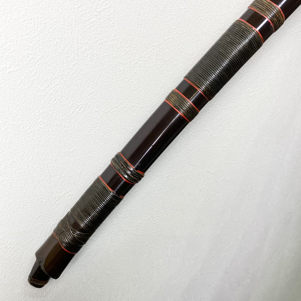 並寸 無銘 黒漆塗黒籐朱口漆竹弓 ニベ | 古弓具 二月堂
